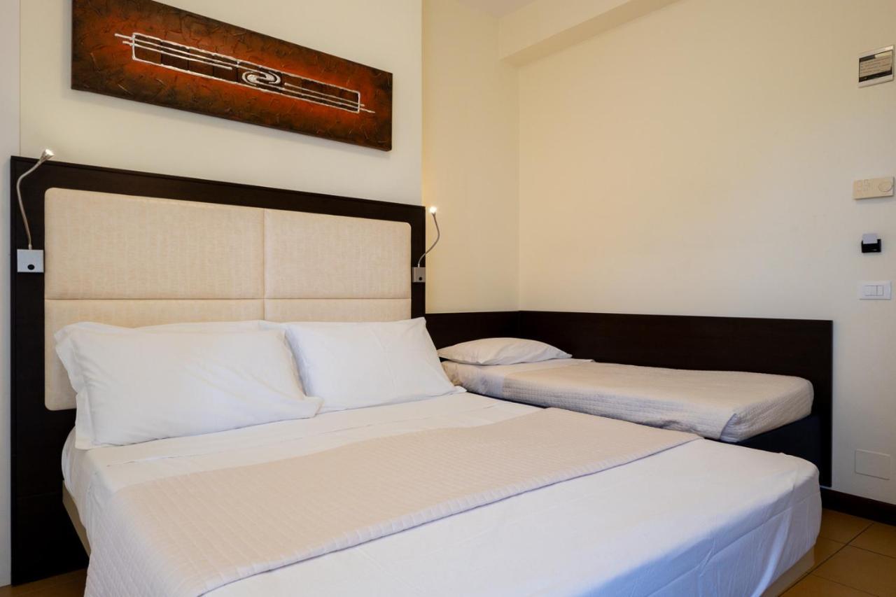 Hotel City Rimini Esterno foto