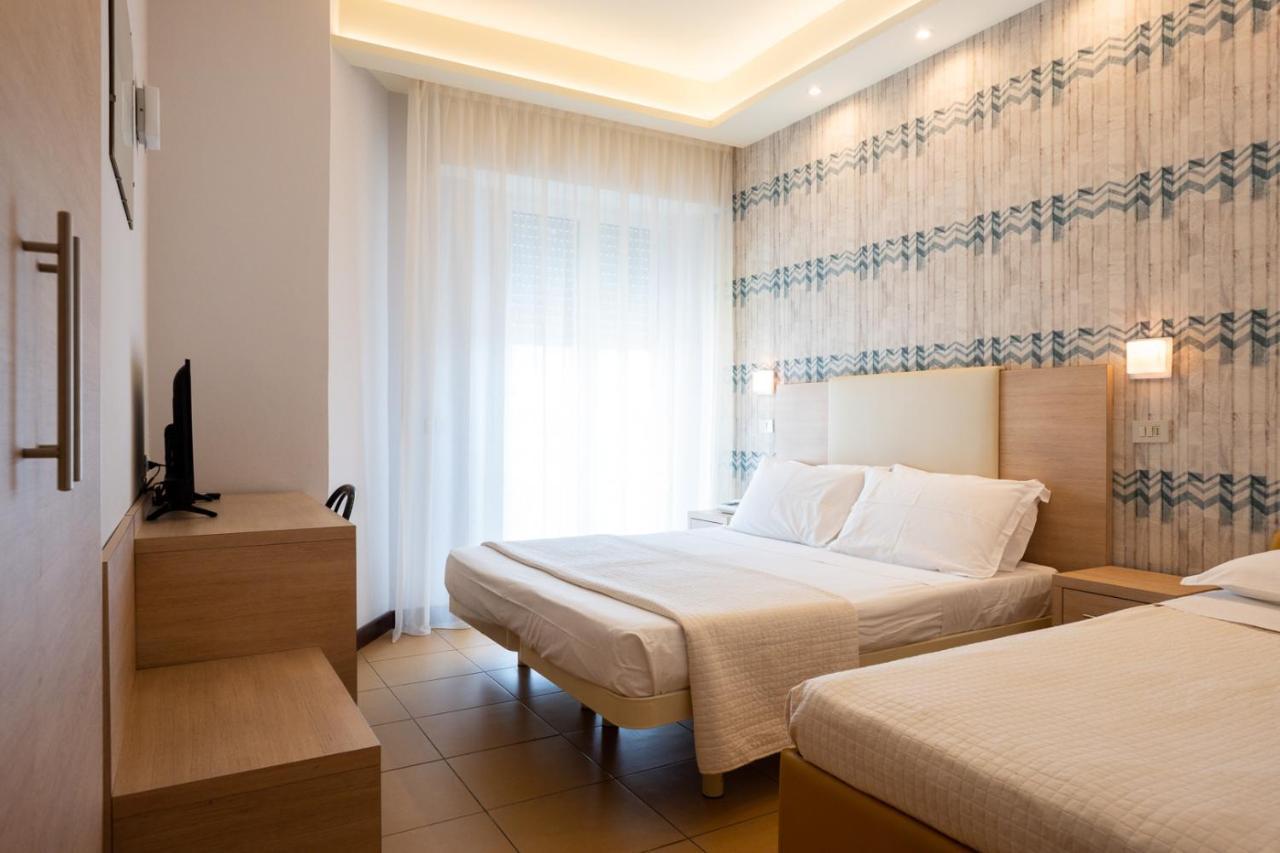 Hotel City Rimini Esterno foto