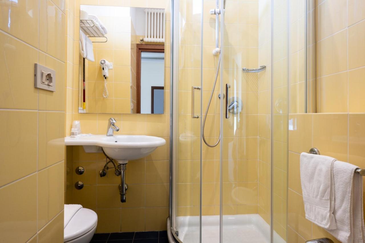 Hotel City Rimini Esterno foto